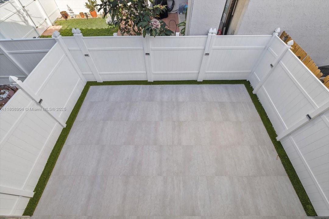 For Sale: $719,000 (3 beds, 2 baths, 1590 Square Feet)