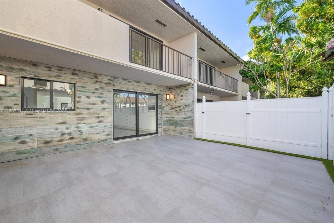 For Sale: $719,000 (3 beds, 2 baths, 1590 Square Feet)