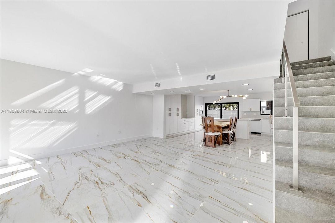 For Sale: $719,000 (3 beds, 2 baths, 1590 Square Feet)