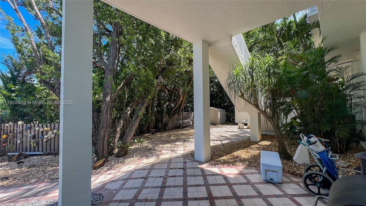 Vendido Recientemente: $3,400,000 (4 camas, 3 baños, 3204 Pies cuadrados)