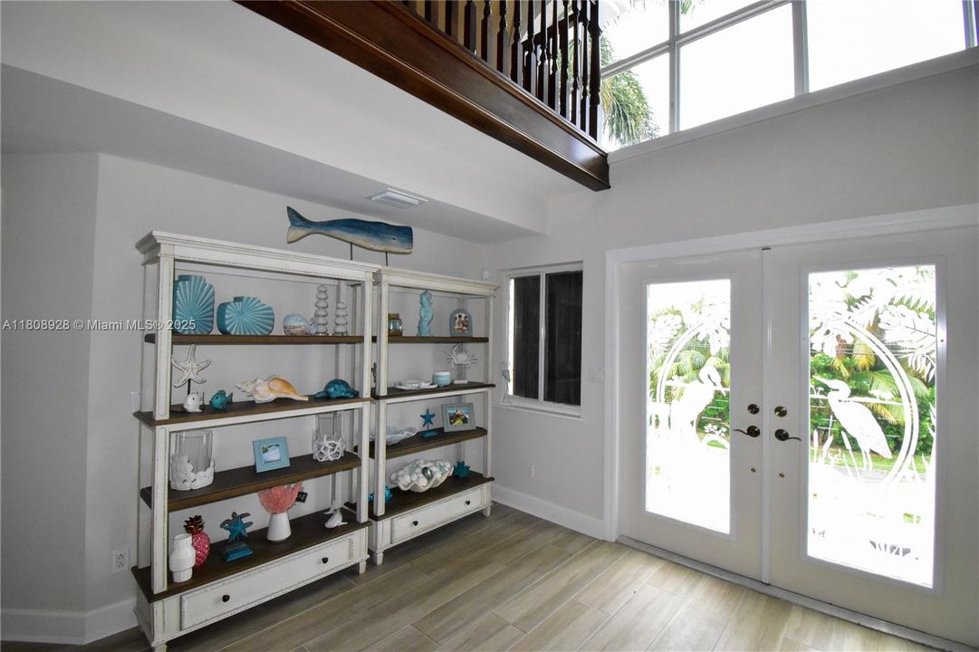 Vendido Recientemente: $3,400,000 (4 camas, 3 baños, 3204 Pies cuadrados)