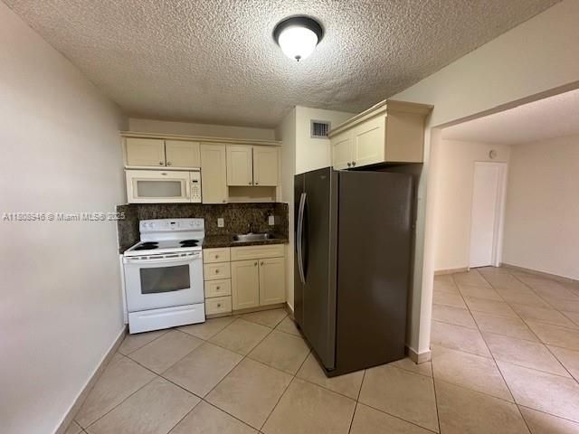 Activo con contrato: $185,000 (1 camas, 1 baños, 539 Pies cuadrados)