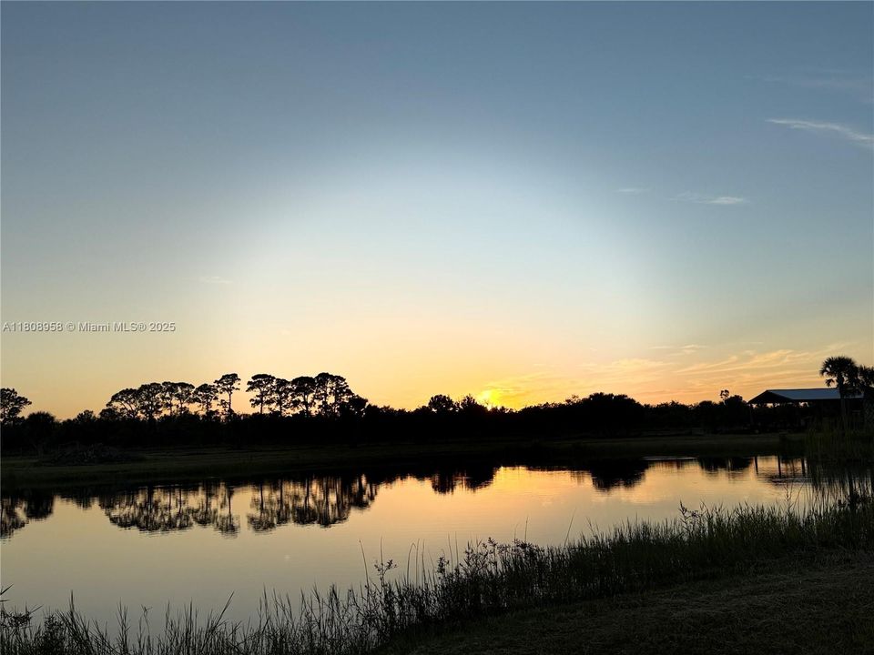 For Sale: $1,899,000 (20.25 acres)