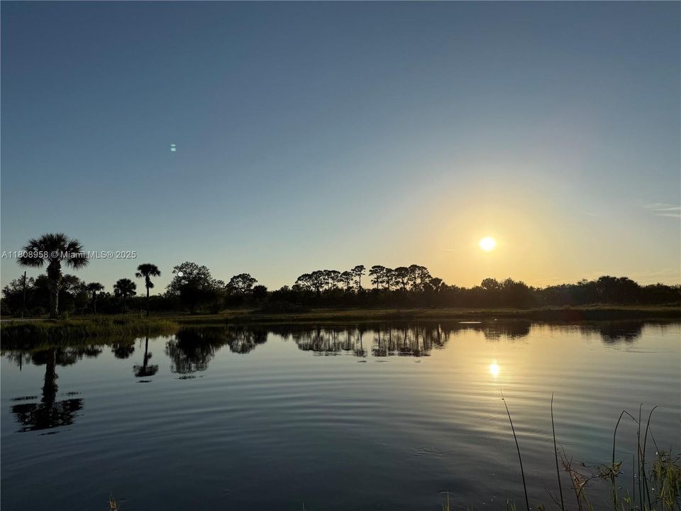 For Sale: $1,899,000 (20.25 acres)