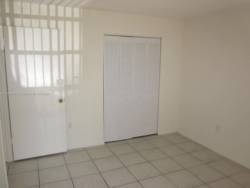 Недавно арендовано: $2,350 (2 спален, 2 ванн, 955 Квадратных фут)