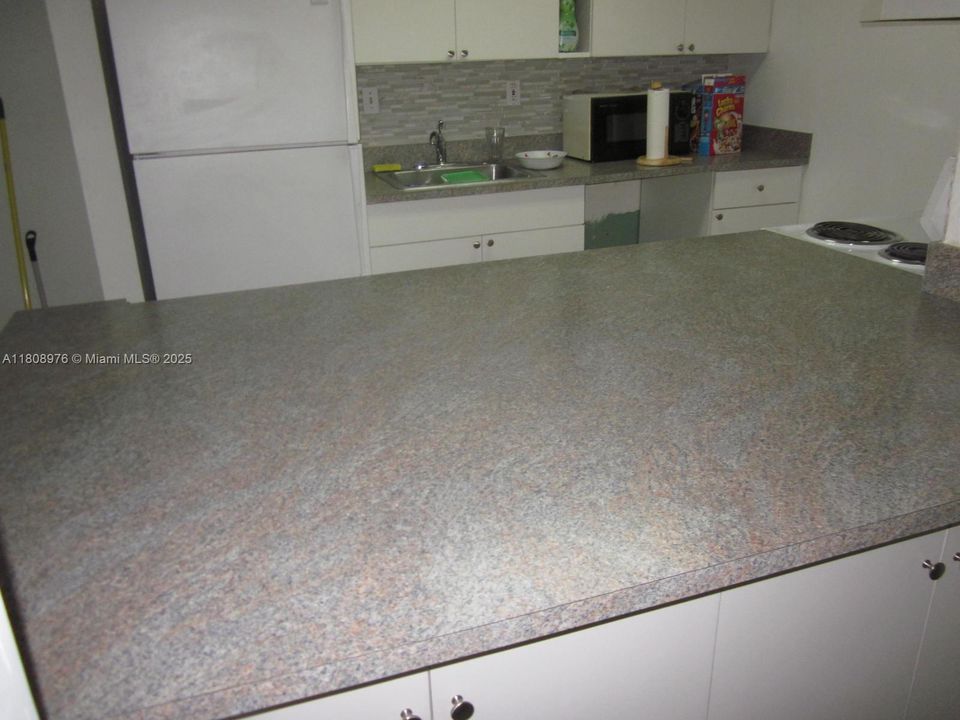 Недавно арендовано: $2,350 (2 спален, 2 ванн, 955 Квадратных фут)