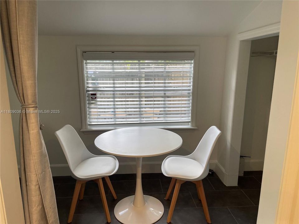 Recientemente alquilado: $1,950 (1 camas, 1 baños, 540 Pies cuadrados)