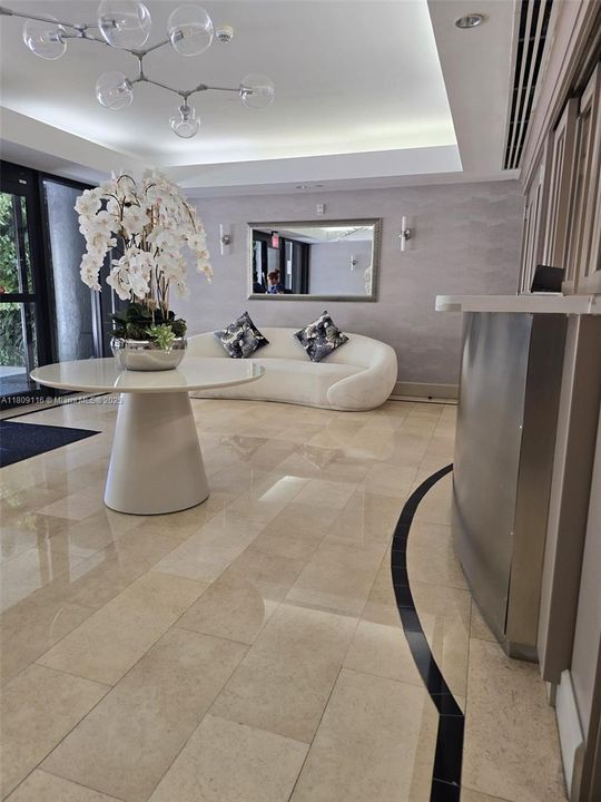 Recently Sold: $589,900 (2 beds, 2 baths, 967 Square Feet)