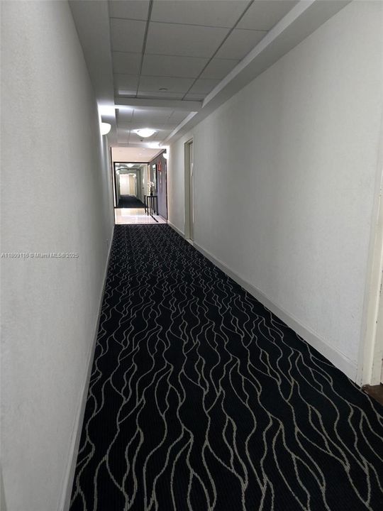 Recently Sold: $589,900 (2 beds, 2 baths, 967 Square Feet)