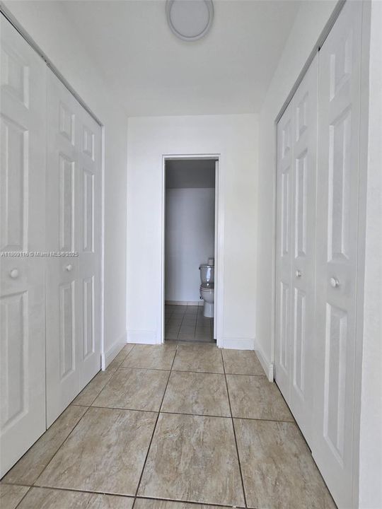 Recently Sold: $589,900 (2 beds, 2 baths, 967 Square Feet)