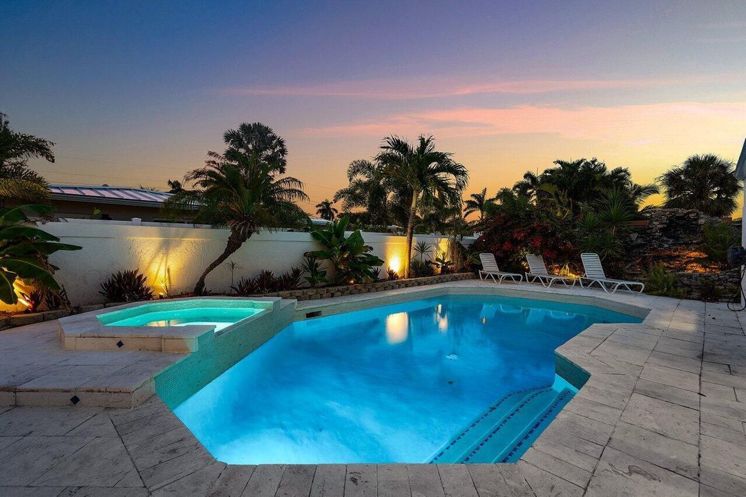 Twilight Pool/Spa NE