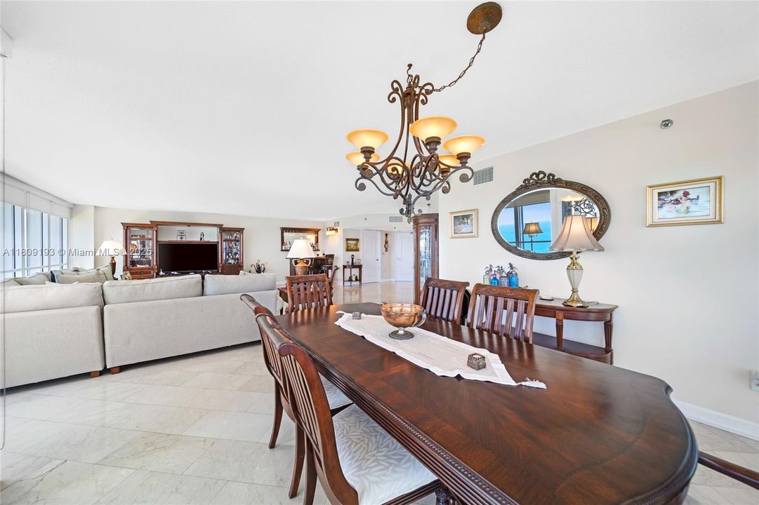 For Sale: $1,850,000 (2 beds, 2 baths, 2020 Square Feet)