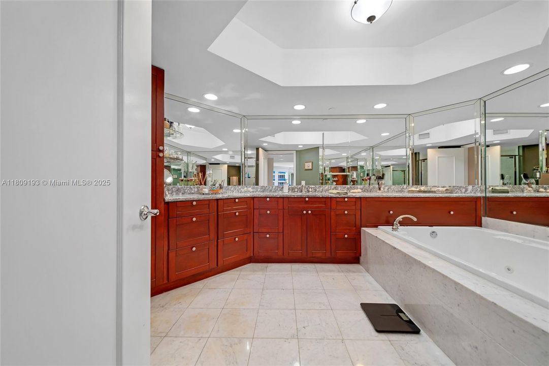 For Sale: $1,850,000 (2 beds, 2 baths, 2020 Square Feet)