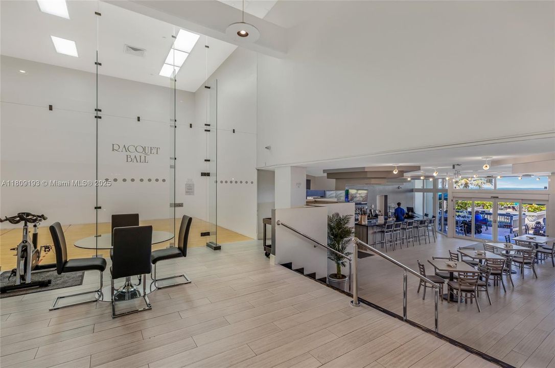 For Sale: $1,850,000 (2 beds, 2 baths, 2020 Square Feet)