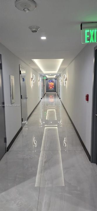 For Sale: $1,850,000 (2 beds, 2 baths, 2020 Square Feet)