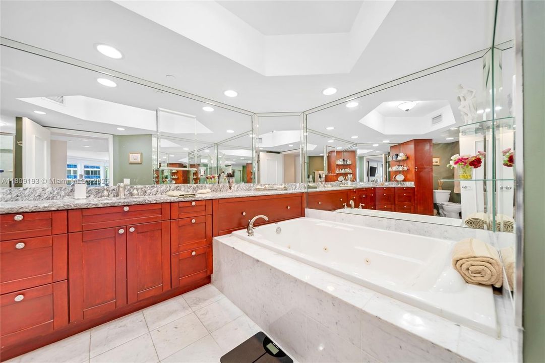 For Sale: $1,850,000 (2 beds, 2 baths, 2020 Square Feet)