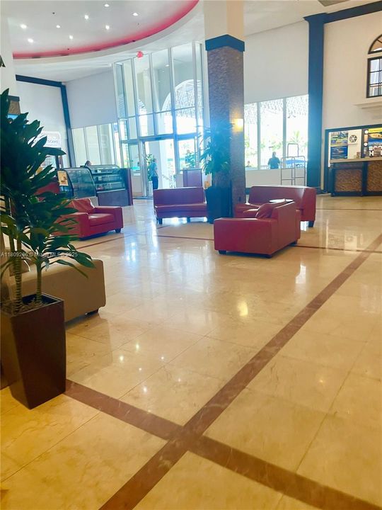 待售: $118,000 (1 贝兹, 1 浴室, 360 平方英尺)