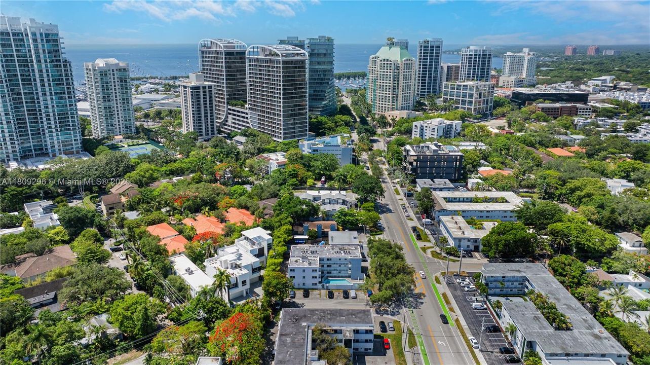 Недавно продано: $275,000 (1 спален, 1 ванн, 630 Квадратных фут)