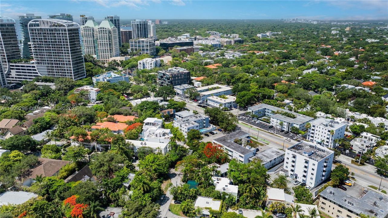 Недавно продано: $275,000 (1 спален, 1 ванн, 630 Квадратных фут)