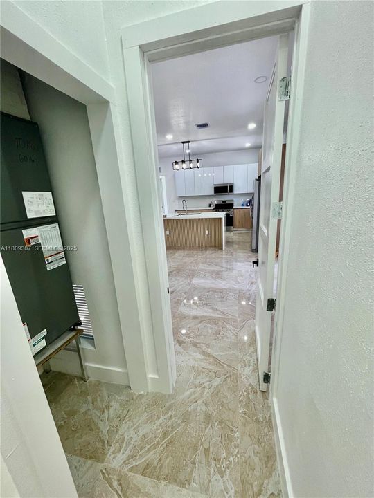 На продажу: $577,000 (4 спален, 2 ванн, 1882 Квадратных фут)