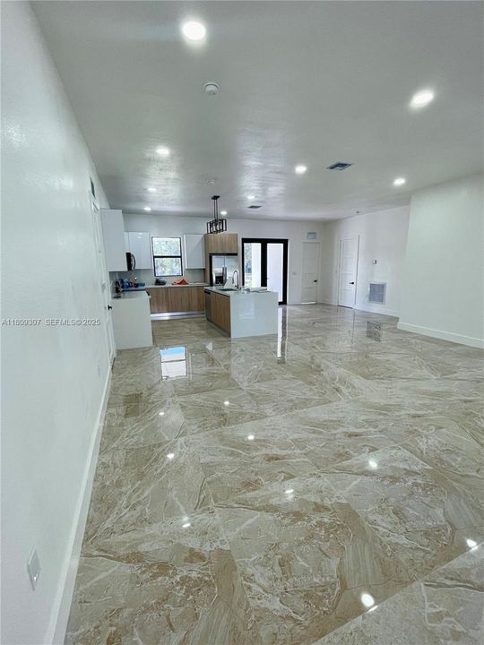 На продажу: $577,000 (4 спален, 2 ванн, 1882 Квадратных фут)