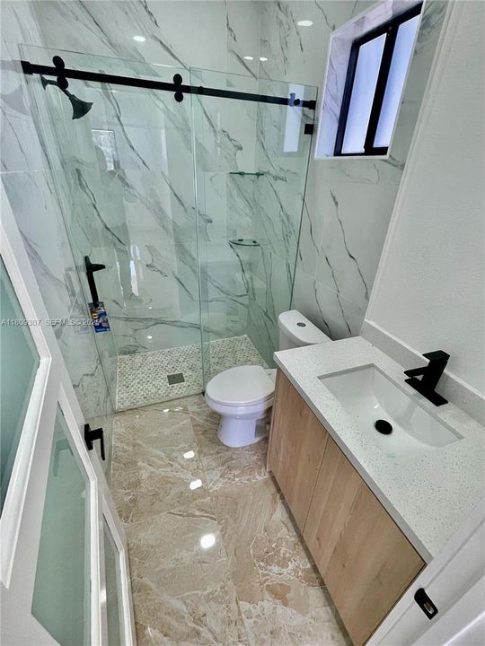 На продажу: $577,000 (4 спален, 2 ванн, 1882 Квадратных фут)