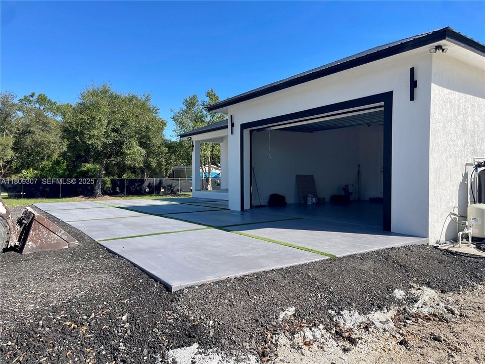 На продажу: $577,000 (4 спален, 2 ванн, 1882 Квадратных фут)