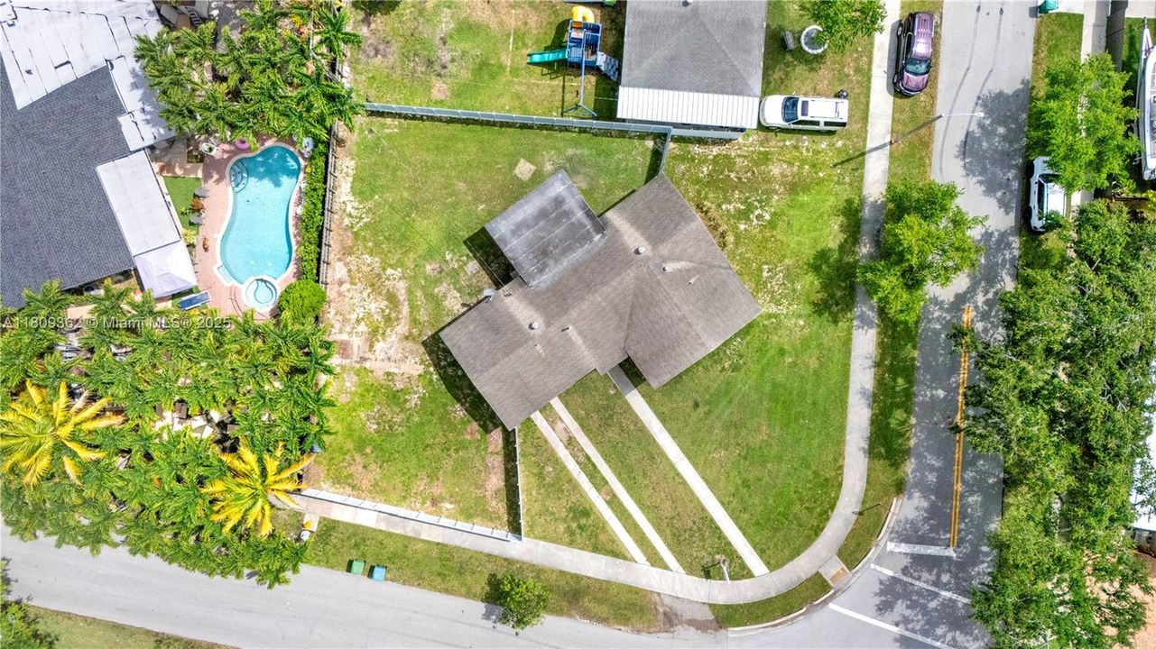 This neighborhood has sidewalks * more than enough room for a pool and an addition *