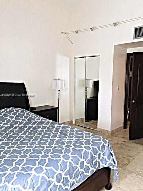 En Venta: $950,000 (3 camas, 2 baños, 2265 Pies cuadrados)