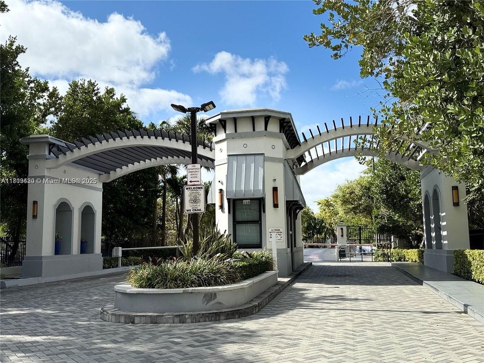 En Venta: $950,000 (3 camas, 2 baños, 2265 Pies cuadrados)