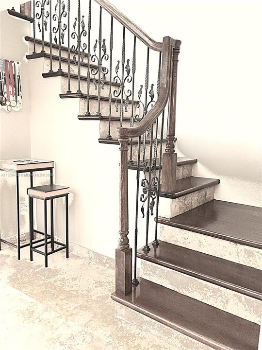 En Venta: $950,000 (3 camas, 2 baños, 2265 Pies cuadrados)