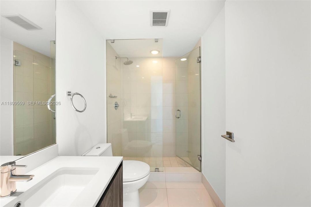 En Venta: $1,550,000 (3 camas, 3 baños, 1526 Pies cuadrados)