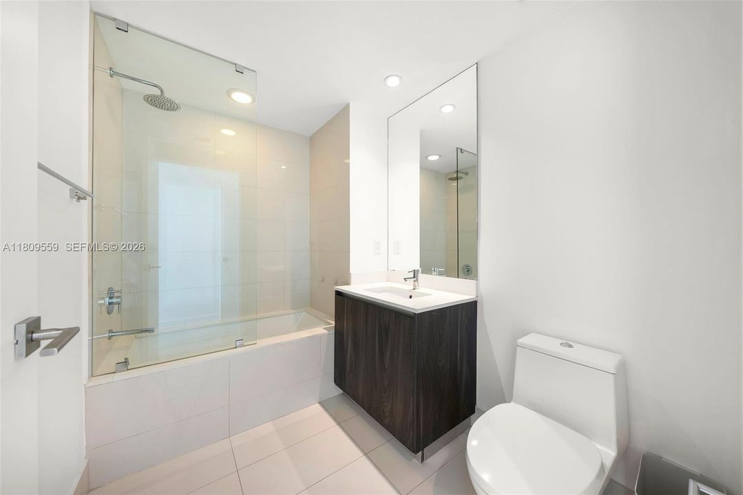 En Venta: $1,550,000 (3 camas, 3 baños, 1526 Pies cuadrados)