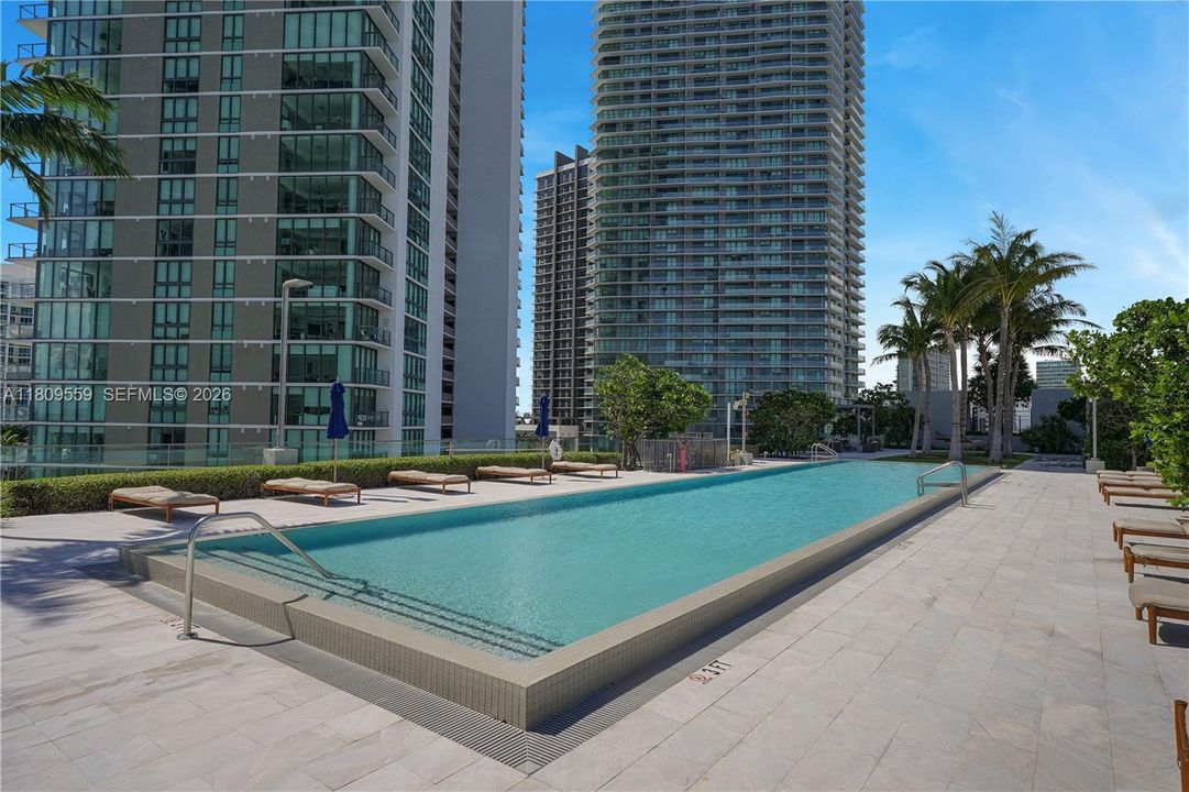 En Venta: $1,550,000 (3 camas, 3 baños, 1526 Pies cuadrados)