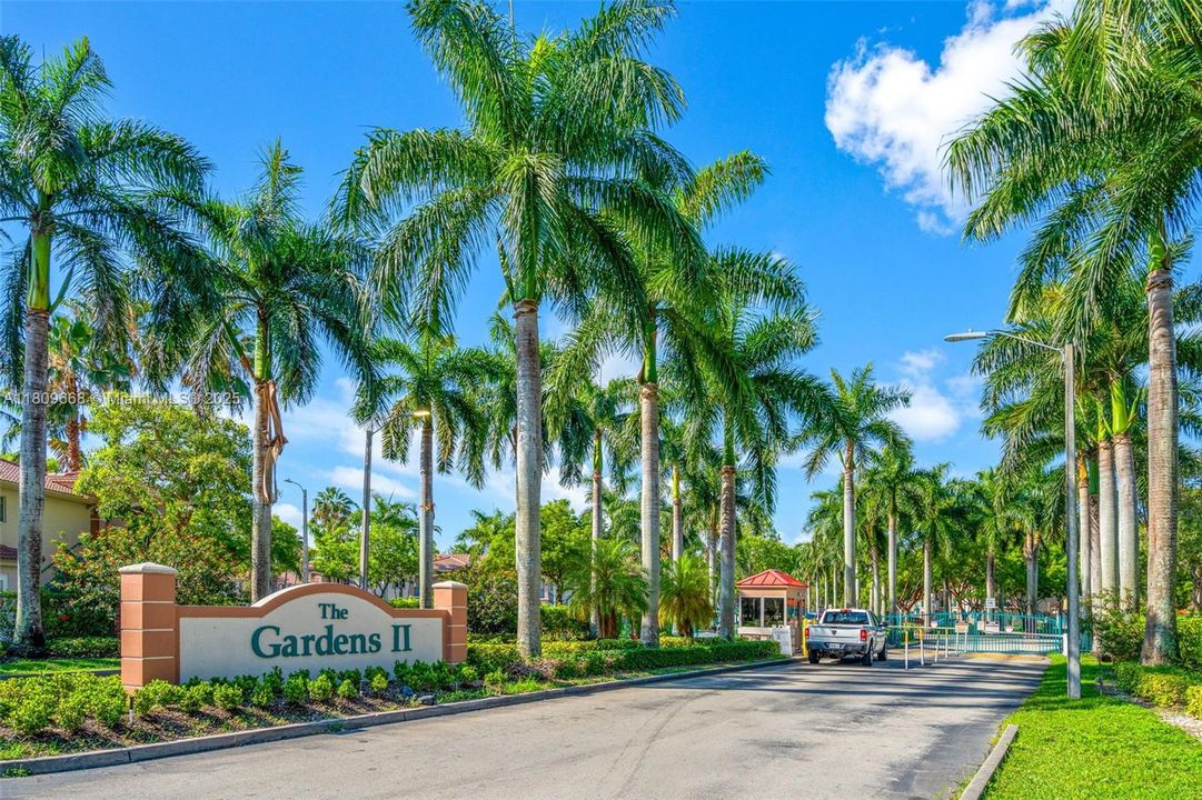 Recently Rented: $1,800 (2 beds, 2 baths, 822 Square Feet)