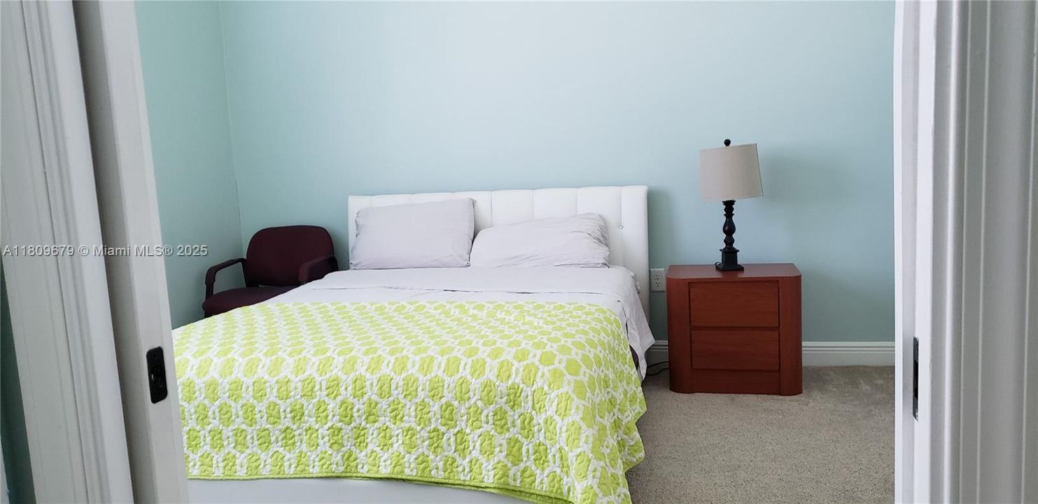 出租: $2,950 (4 贝兹, 3 浴室, 0 平方英尺)