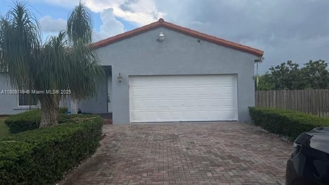 待售: $895,000 (3 贝兹, 2 浴室, 1968 平方英尺)