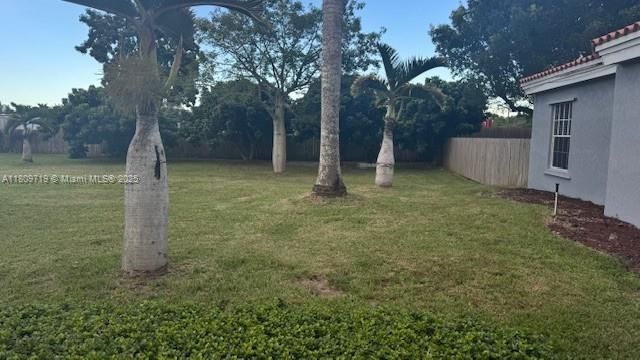 待售: $895,000 (3 贝兹, 2 浴室, 1968 平方英尺)