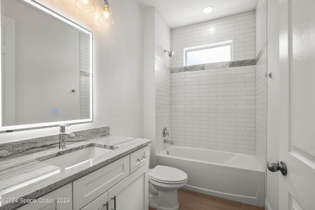 Model EE Bathroom 2