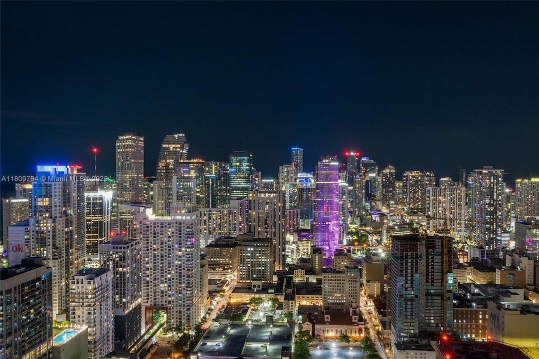 В аренду: $5,500 (1 спален, 1 ванн, 550 Квадратных фут)