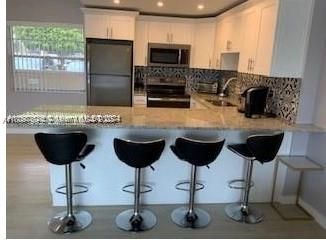 На продажу: $299,000 (1 спален, 1 ванн, 639 Квадратных фут)