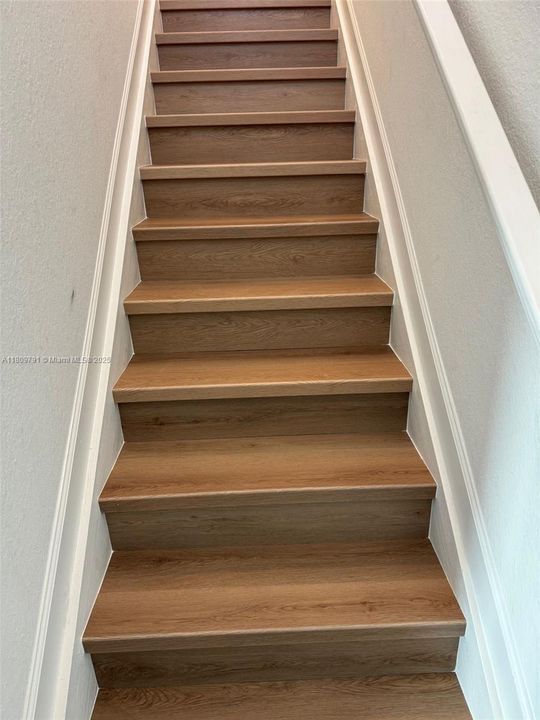 最近租的: $2,400 (3 贝兹, 2 浴室, 1635 平方英尺)