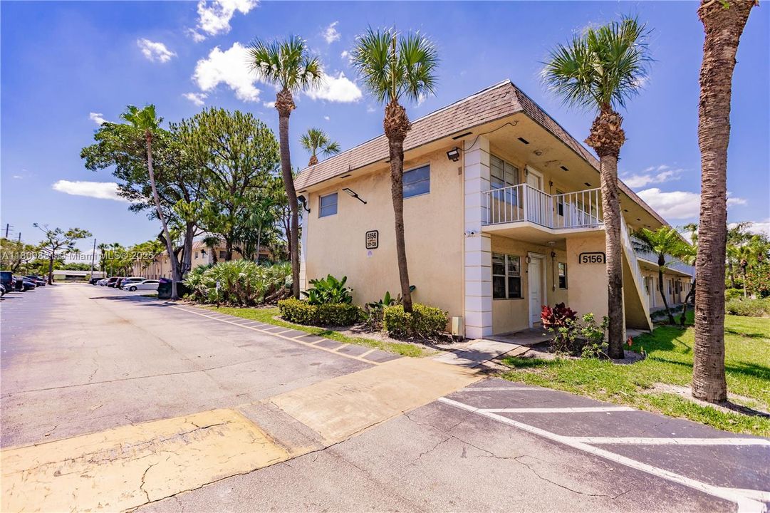 Recently Sold: $142,500 (1 beds, 1 baths, 427 Square Feet)