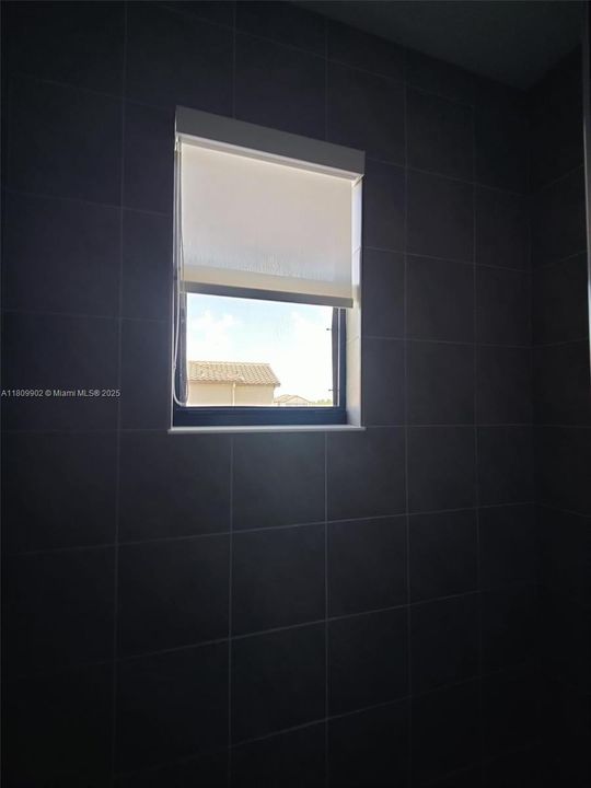 Recently Rented: $2,000 (3 beds, 2 baths, 0 Square Feet)