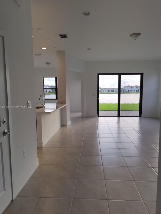 Recently Rented: $2,000 (3 beds, 2 baths, 0 Square Feet)