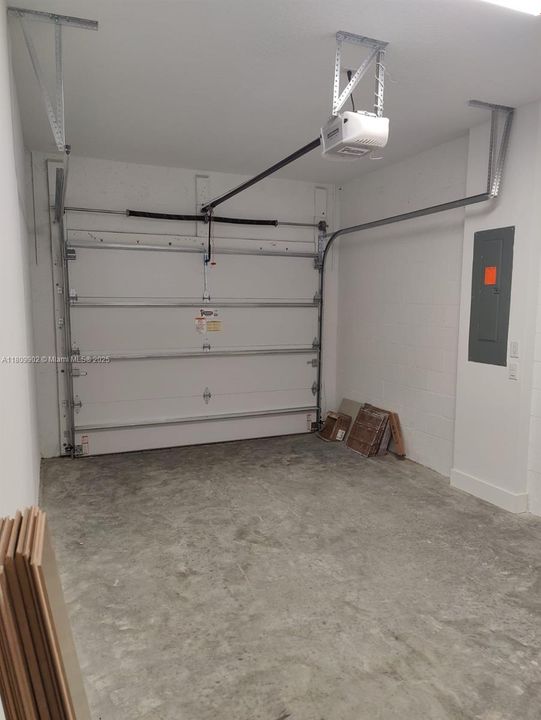 Recently Rented: $2,000 (3 beds, 2 baths, 0 Square Feet)