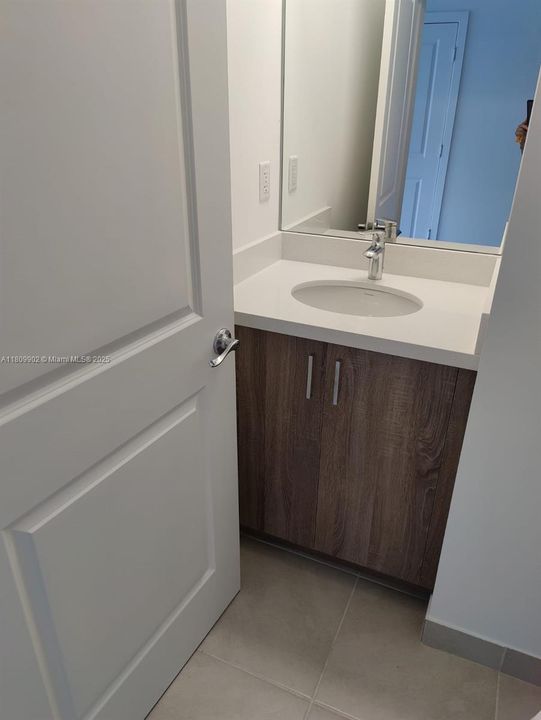 Recently Rented: $2,000 (3 beds, 2 baths, 0 Square Feet)