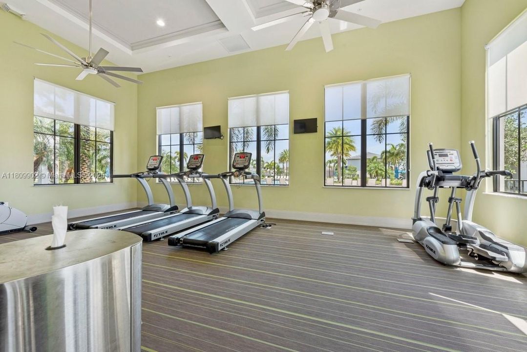 Recently Rented: $2,000 (3 beds, 2 baths, 0 Square Feet)