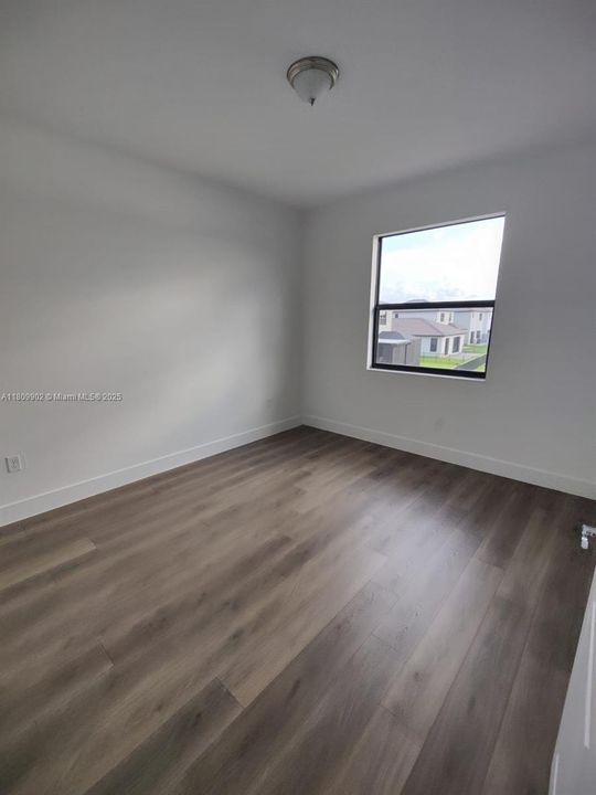 Recently Rented: $2,000 (3 beds, 2 baths, 0 Square Feet)