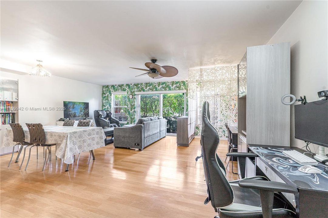 En Venta: $340,000 (3 camas, 2 baños, 1496 Pies cuadrados)